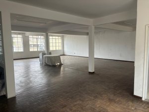 Galpão com 336m² no bairro São Geraldo em Porto Alegre para Alugar