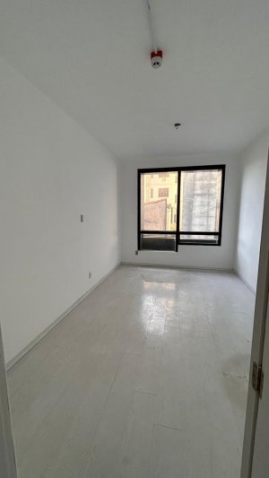 Salas/Conjuntos com 29m² no bairro Floresta em Porto Alegre para Alugar