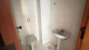 Salas/Conjuntos com 29m² no bairro Floresta em Porto Alegre para Alugar