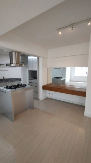 Apartamento com 102m², 3 dormitórios no bairro Independência em Porto Alegre para Alugar