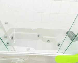 Apartamento com 185m², 3 dormitórios no bairro Petrópolis em Porto Alegre para Alugar