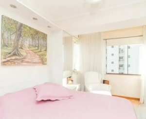 Apartamento com 185m², 3 dormitórios no bairro Petrópolis em Porto Alegre para Alugar