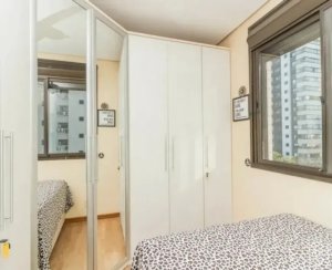 Apartamento com 185m², 3 dormitórios no bairro Petrópolis em Porto Alegre para Alugar