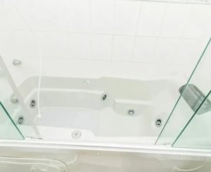 Apartamento com 185m², 3 dormitórios no bairro Petrópolis em Porto Alegre para Alugar