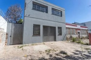 Depósito/Pavilhão com 450m² no bairro São Geraldo em Porto Alegre para Alugar