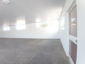 Galpão com 450m² no bairro São Geraldo em Porto Alegre para Alugar