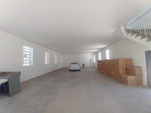 Galpão com 450m² no bairro São Geraldo em Porto Alegre para Alugar
