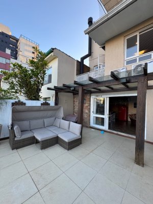 Casa comercial com 398m² no bairro Higienópolis em Porto Alegre para Alugar