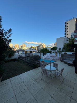 Casa comercial com 398m² no bairro Higienópolis em Porto Alegre para Alugar