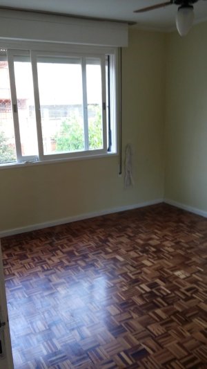 Apartamento com 93m², 3 dormitórios no bairro Petrópolis em Porto Alegre para Alugar