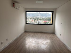 Apartamento com 43m², 1 dormitório no bairro Jardim Botânico em Porto Alegre para Alugar