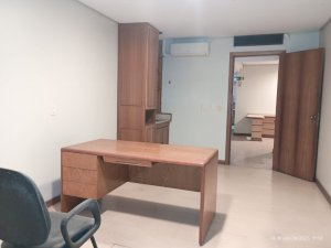 Prédio Comercial com 984m² no bairro Jardim Botânico em Porto Alegre para Alugar