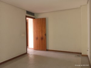 Prédio Comercial com 984m² no bairro Jardim Botânico em Porto Alegre para Alugar