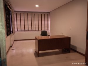 Prédio Comercial com 984m² no bairro Jardim Botânico em Porto Alegre para Alugar