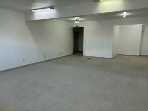 Salas/Conjuntos com 40m² no bairro Petrópolis em Porto Alegre para Alugar