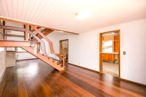 Casa com 224m², 3 dormitórios no bairro Santana em Porto Alegre para Alugar