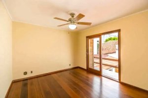 Casa com 224m², 3 dormitórios no bairro Santana em Porto Alegre para Alugar