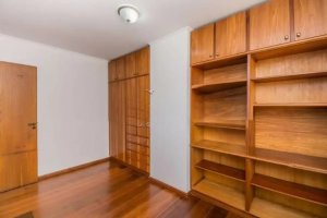 Casa com 224m², 3 dormitórios no bairro Santana em Porto Alegre para Alugar