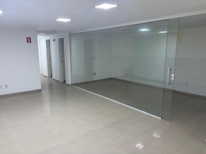 Loja com 371m² no bairro Azenha em Porto Alegre para Alugar
