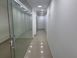 Loja com 371m² no bairro Azenha em Porto Alegre para Alugar