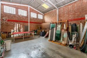 Depósito/Pavilhão com 208m² no bairro Cristo Redentor em Porto Alegre para Alugar