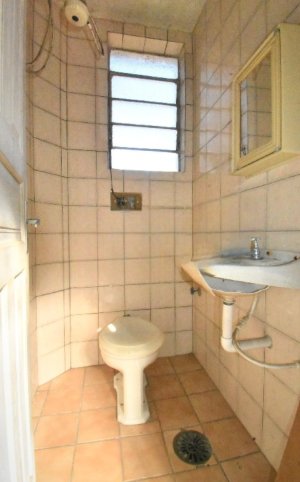 Apartamento com 83m², 3 dormitórios no bairro Menino Deus em Porto Alegre para Alugar