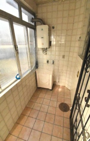 Apartamento com 83m², 3 dormitórios no bairro Menino Deus em Porto Alegre para Alugar