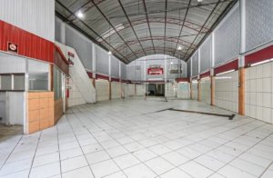 Depósito/Pavilhão com 332m² no bairro Azenha em Porto Alegre para Alugar