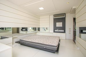 Casa com 400m², 3 dormitórios no bairro Alto Petrópolis em Porto Alegre para Alugar