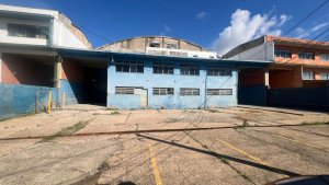 Galpão com 2.630m² no bairro Anchieta em Porto Alegre para Alugar