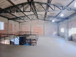 Galpão com 460m² no bairro Humaitá em Porto Alegre para Alugar