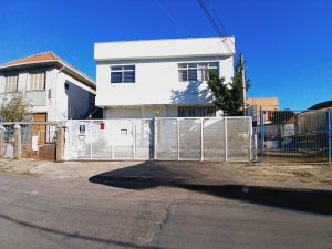 Galpão com 460m² no bairro Humaitá em Porto Alegre para Alugar