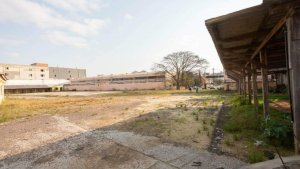 Terreno com 194m² no bairro Medianeira em Porto Alegre para Alugar