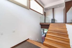 Casa com 493m², 4 dormitórios no bairro Partenon em Porto Alegre para Alugar