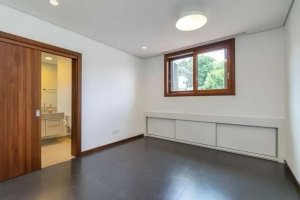 Casa com 493m², 4 dormitórios no bairro Partenon em Porto Alegre para Alugar