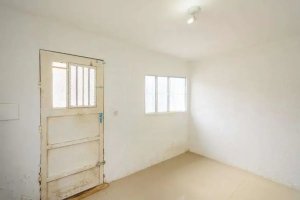 Casa com 180m², 2 dormitórios no bairro Partenon em Porto Alegre para Alugar