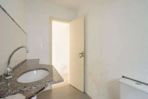 Casa com 180m², 2 dormitórios no bairro Partenon em Porto Alegre para Alugar