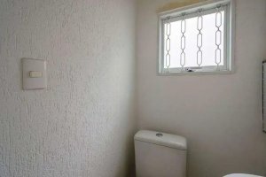 Casa com 180m², 2 dormitórios no bairro Partenon em Porto Alegre para Alugar