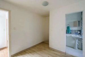 Casa com 180m², 2 dormitórios no bairro Partenon em Porto Alegre para Alugar