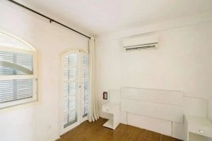 Casa com 180m², 2 dormitórios no bairro Partenon em Porto Alegre para Alugar