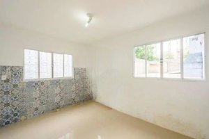 Casa com 180m², 2 dormitórios no bairro Partenon em Porto Alegre para Alugar