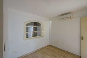 Casa com 180m², 2 dormitórios no bairro Partenon em Porto Alegre para Alugar