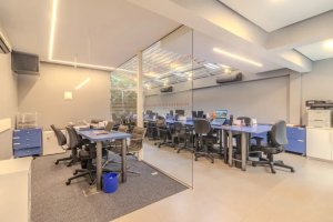 Loja com 147m² no bairro Petrópolis em Porto Alegre para Alugar