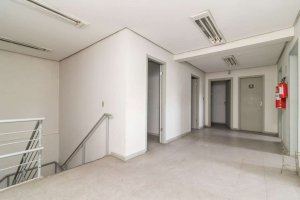 Loja com 340m² no bairro Teresópolis em Porto Alegre para Alugar