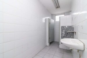 Loja com 340m² no bairro Teresópolis em Porto Alegre para Alugar