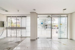 Loja com 340m² no bairro Teresópolis em Porto Alegre para Alugar