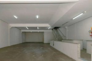 Prédio Comercial com 480m² no bairro Medianeira em Porto Alegre para Alugar