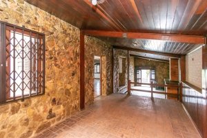 Casa comercial com 260m² no bairro Cristal em Porto Alegre para Alugar