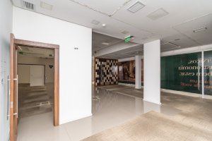 Loja com 183m² no bairro Praia de Belas em Porto Alegre para Alugar