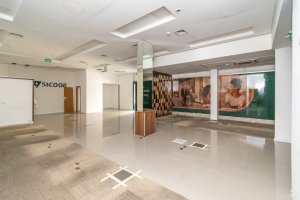 Loja com 183m² no bairro Praia de Belas em Porto Alegre para Alugar